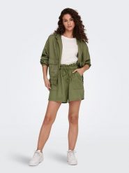 ONLY Szorty "Kenya" w kolorze khaki rozmiar: XS. Brązowe szorty Only, bez wzorów, z podwyższonym stanem. Za 39.49 zł.