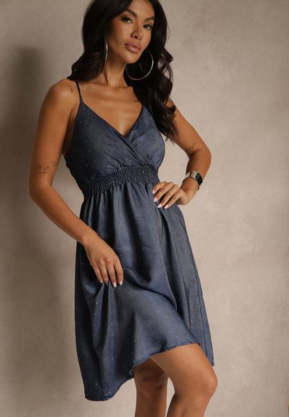 Granatowa Kopertowa Sukienka z Wiskozy o Rozkloszowanym Fasonie Lirilise. Niebieskie sukienki Renee, na co dzień, m, bez wzorów, z wiskozy, eleganckie, bez kołnierzyka, bez ramiączek, mini, kopertowe. Za 54.99 zł.