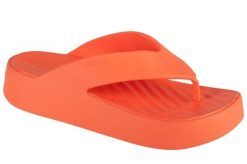 Japonki Dla Dorosłych Crocs Getaway Platform Flip. Czerwone klapki Crocs, bez wzorów, z materiału, bez obcasa. Za 139.99 zł.