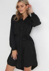 Czarna Bawełniana Sukienka Koszulowa Aravia. Czarne sukienki Born2be, l, bez wzorów, z bawełny, bez kołnierzyka, bez ramiączek, mini, koszulowe. Za 119.99 zł.
