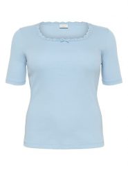 KAFFE curve Koszulka w kolorze błękitnym rozmiar: XL. Niebieskie bluzki KAFFE curve, xl, bez wzorów, bez kołnierzyka, bez ramiączek. Za 74.63 zł.