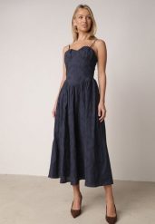 Granatowa Bawełniana Sukienka o Rozkloszowanym Kroju na Ramiączka z Haftem Rhethiphe. Niebieskie sukienki Born2be, na co dzień, na lato, m, bez wzorów, z bawełny, eleganckie, bez kołnierzyka, bez ramiączek, gorsetowe. Za 169.99 zł.