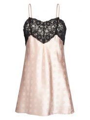 Guess Koszula nocna O5BX02 W4732 Różowy Regular Fit. Czerwone koszule nocne Guess, m, z aplikacjami, z syntetyku, bez ramiączek. Za 299.99 zł.
