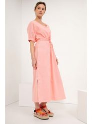 Josephine & Co Sukienka "Grazia" w kolorze łososiowym rozmiar: 40. Różowe sukienki Josephine & Co, bez wzorów, z bawełny, bez kołnierzyka, bez ramiączek, midi. Za 195.99 zł.