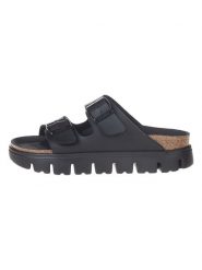 Birkenstock Klapki "Arizona" w kolorze czarnym rozmiar: 41. Czarne klapki Birkenstock, bez wzorów, z otwartym noskiem, bez obcasa. Za 371.59 zł.