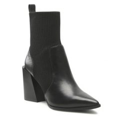 Botki Aldo. Czarne botki Aldo, bez wzorów, bez obcasa, na słupku, bez zapięcia. Za 669.99 zł.