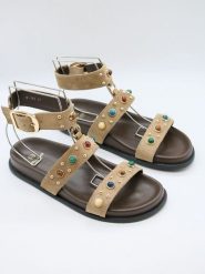 Bellucci Sandały w kolorze beżowym rozmiar: 39. Brązowe sandały Bellucci, bez wzorów, klasyczne, z otwartym noskiem, bez obcasa, bez zapięcia. Za 86.99 zł.