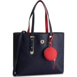 Torebka TOMMY HILFIGER - Modern Hardware Med Tote AW0AW06918 413. Niebieskie shopper TOMMY HILFIGER, bez wzorów, ze skóry ekologicznej, bez dodatków. Za 749.00 zł.
