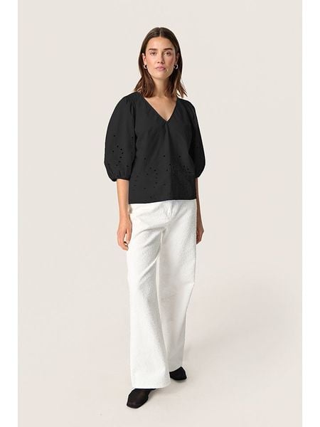 Soaked in Luxury Bluzka "Manja" w kolorze czarnym rozmiar: L. Czarne bluzki Soaked in Luxury, l, bez wzorów, z bawełny, bez kołnierzyka, bez ramiączek. Za 100.52 zł.