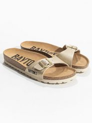 BAYTON Klapki "Zephyr" w kolorze złotym rozmiar: 37. Żółte klapki Bayton, bez wzorów, z otwartym noskiem, bez obcasa. Za 149.95 zł.