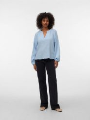Vero Moda Bluzka w kolorze błękitnym rozmiar: XL. Niebieskie bluzki Vero Moda, xl, bez wzorów, z bawełny, bez kołnierzyka, bez ramiączek. Za 115.95 zł.