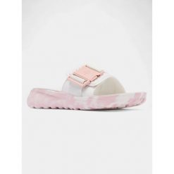 Klapki damskie Columbia Peakfreak Roam Slide. Białe klapki Columbia, bez wzorów, bez obcasa. Za 167.99 zł.