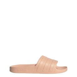 Klapki adilette Aqua. Brązowe klapki Adidas, bez wzorów, bez obcasa. Za 99.95 zł.