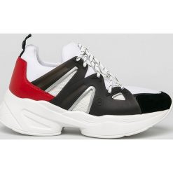 Liu Jo - Buty. Białe obuwie sportowe Liu Jo, z materiału, bez zapięcia. W wyprzedaży za 399.90 zł.