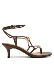 Guess Sandały FLTAYS ELE03 Brązowy. Brązowe sandały Guess, z aplikacjami, ze skóry, bez obcasa, na szpilce, bez zapięcia. Za 444.99 zł.