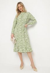 Zielona Sukienka o Rozkloszowanym Kroju z Falbankami i Gumką w Pasie Ridiluria. Zielone sukienki Born2be, na co dzień, m, bez wzorów, eleganckie, bez kołnierzyka, bez ramiączek, midi, rozkloszowane. Za 89.99 zł.