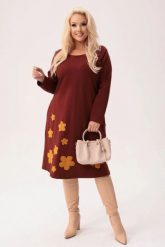 Czekoladowa dresowa sukienka Fiorella - klasyka z jesiennym akcentem PLUS SIZE XXL JESIEŃ. Brązowe sukienki Moda Size Plus Iwanek, na co dzień, na jesień, plus size, z aplikacjami, z bawełny, eleganckie, bez kołnierzyka, plus size, bez ramiączek, midi, oversize. Za 289.90 zł.