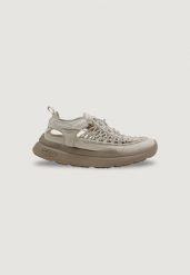 Buty sportowe Kobieta KEEN Uneek. Białe trekkingi Keen, z syntetyku, trekkingowe. Za 601.35 zł.