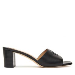 Klapki LAUREN RALPH LAUREN. Czarne klapki Lauren Ralph Lauren, bez wzorów, bez obcasa. Za 719.99 zł.
