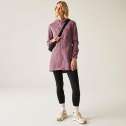 Bluza turystyczna damska Bloomfield. Fioletowe bluzy Regatta, bez wzorów, z poliesteru, bez kaptura. W wyprzedaży za 199.99 zł.