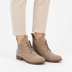 Botki damskie S.Barski, ażurowa cholewka sznurowane stabilny niski obcas wygodna konstrukcja miękka wkładka, beżowe, HY61-8009. Brązowe botki S.BARSKI, na jesień, w ażurowe wzory, z jeansu, bez obcasa, na obcasie, bez zapięcia. Za 179.00 zł.