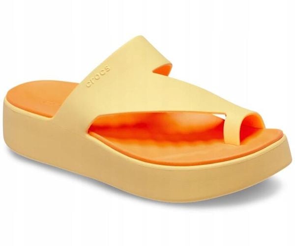 Klapki Dla Dorosłych Crocs Getaway Platform Toe Loop. Brązowe klapki Crocs, bez wzorów, z materiału, bez obcasa. Za 199.99 zł.