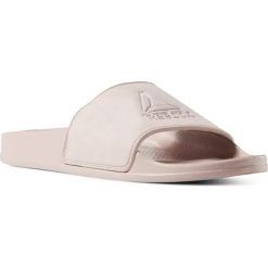 KLAPKI FULGERE SLIDE. Klapki Reebok, bez wzorów, bez obcasa. W wyprzedaży za 49.99 zł.