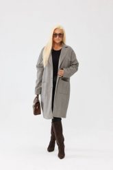 Beżowy klasyczny płaszcz Megan w jodełkę PLUS SIZE XXL OVERSIZE. Brązowe płaszcze Moda Size Plus Iwanek, na jesień, plus size, bez wzorów, z jeansu, bez kaptura. Za 399.90 zł.
