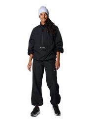 Columbia Bluza sportowa "Boundless Adventure" w kolorze czarnym rozmiar: L. Czarne koszulki sportowe Columbia, bez wzorów, z materiału, bez ramiączek, outdoorowe. Za 146.95 zł.