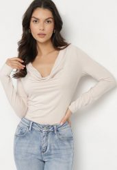 Beżowa Elegancka Bluzka z Wiskozą i Dekoltem Typu Woda Tatalira. Brązowe bluzki Born2be, l, bez wzorów, z jeansu, eleganckie, bez kołnierzyka, bez ramiączek. W wyprzedaży za 84.99 zł.