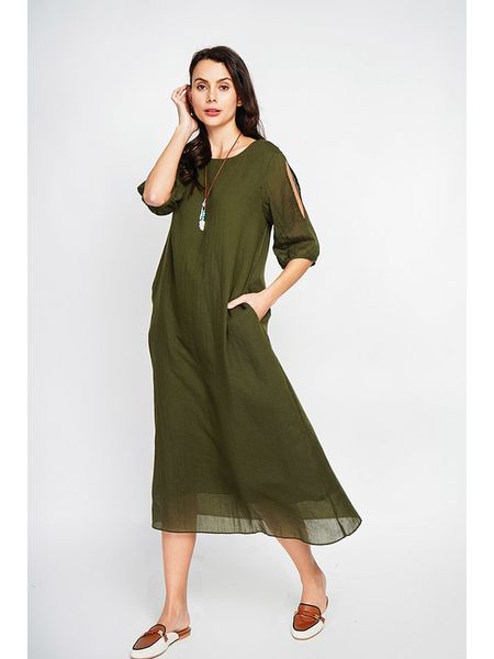 ASSUILI Lniana sukienka w kolorze khaki rozmiar: 36. Brązowe sukienki Assuili, bez wzorów, ze lnu, klasyczne, bez kołnierzyka, bez ramiączek, midi. Za 140.53 zł.