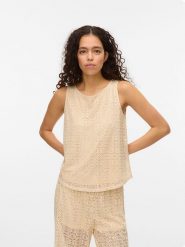 Vero Moda Top w kolorze beżowym rozmiar: XS. Brązowe topy Vero Moda, xs, bez wzorów, bez kołnierzyka, bez ramiączek. Za 41.79 zł.