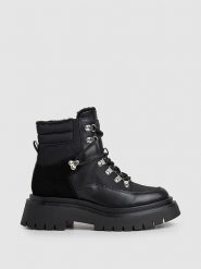 Pepe Jeans FOOTWEAR Skórzane botki "Queen Ice" w kolorze czarnym rozmiar: 41. Czarne botki Pepe Jeans FOOTWEAR, bez wzorów, z jeansu, bez obcasa, bez zapięcia. Za 271.73 zł.
