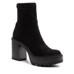 Botki Nine West. Czarne botki Nine West, bez wzorów, bez obcasa, na słupku, bez zapięcia. Za 299.99 zł.