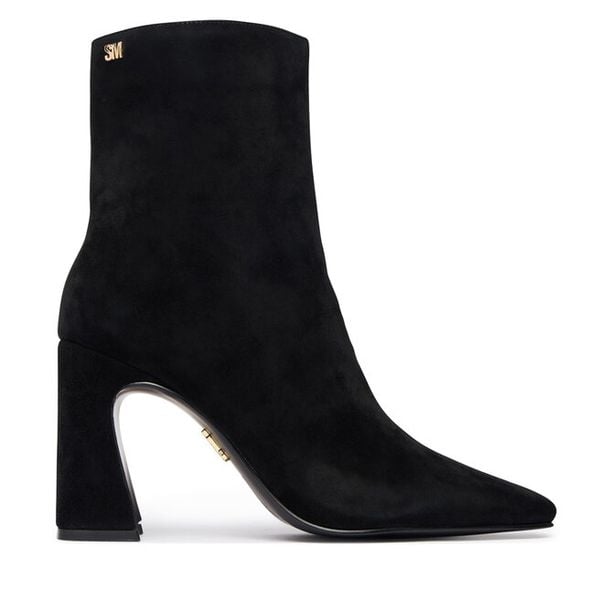 Botki Steve Madden. Czarne botki Steve Madden, bez wzorów, bez obcasa, na słupku, bez zapięcia. Za 769.99 zł.
