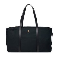 Torebka Tommy Hilfiger. Czarne torebki klasyczne TOMMY HILFIGER, bez wzorów, z nylonu, bez dodatków. Za 449.99 zł.