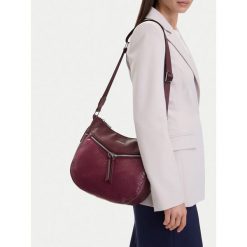 Torebka Lasocki. Czerwone listonoszki Lasocki, bez wzorów, bez dodatków. Za 189.99 zł.