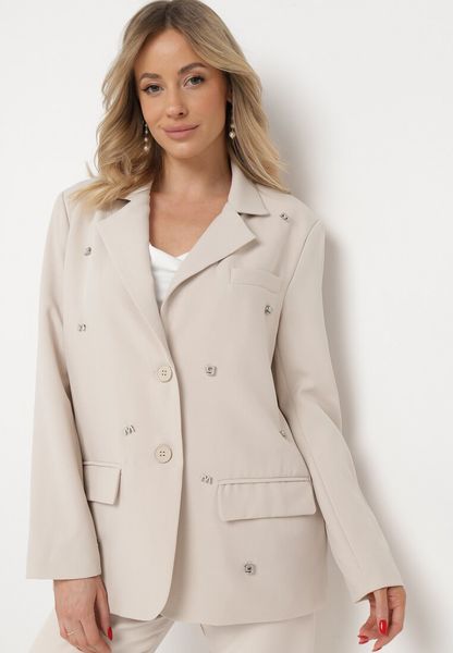 Beżowa Pudełkowa Marynarka z Kieszeniami i Ozdobnymi Literkami Keletia. Brązowe marynarki i żakiety Born2be, l, bez wzorów, z jeansu, eleganckie. Za 119.99 zł.