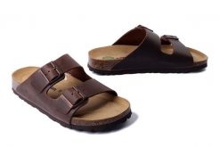 DR. BRINKMANN 600133-02 braun, klapki damskie. Brązowe klapki Dr. Brinkmann, bez wzorów, ze skóry, bez obcasa. Za 264.90 zł.