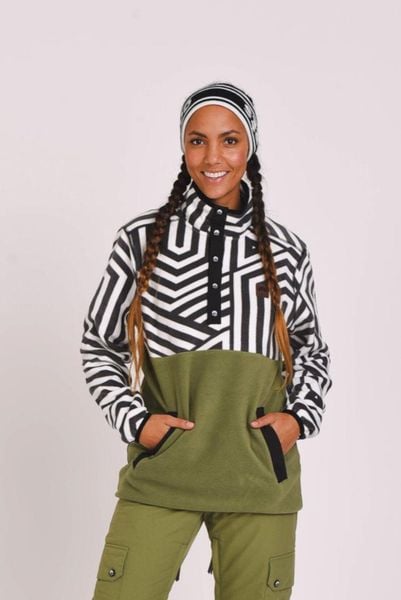 Bluza polarowa Fall Line w kolorze khaki. Zielone bluzy OOSC, na zimę, uniwersalny, bez wzorów, z materiału, bez kaptura. Za 367.99 zł.