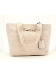 Guess Torba HWWG95 30230 Beżowy. Brązowe torebki klasyczne Guess, z aplikacjami, ze skóry, bez dodatków. Za 389.99 zł.