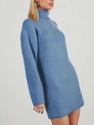 Milan Kiss Sukienka dzianinowa w kolorze błękitnym rozmiar: S. Niebieskie sukienki Milan Kiss, na co dzień, s, bez wzorów, z dzianiny, bez kołnierzyka, bez ramiączek, mini, proste. Za 165.99 zł.