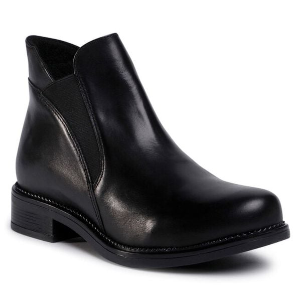 Sztyblety Lasocki. Czarne botki Lasocki, bez wzorów, bez obcasa, na płaskiej podeszwie, bez zapięcia. Za 102.99 zł.