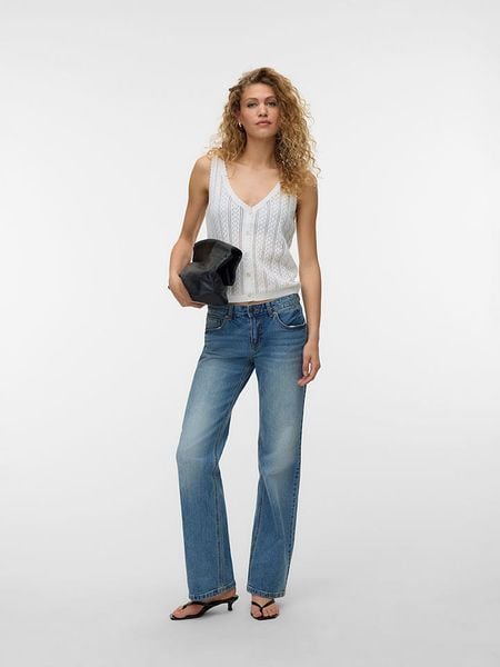 Vero Moda Top dzianinowy w kolorze białym rozmiar: L. Białe topy Vero Moda, l, bez wzorów, z dzianiny, bez kołnierzyka, bez ramiączek. Za 68.95 zł.