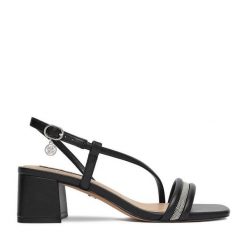 Sandały Nine West. Czarne sandały Nine West, bez wzorów, bez obcasa, na słupku, bez zapięcia. Za 249.99 zł.