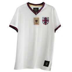 Bawełniana koszulka Football Town England Lions Cross. Białe bluzki FOOTBALL TOWN, xl, bez wzorów, z bawełny, sportowe, bez kołnierzyka, bez ramiączek. W wyprzedaży za 179.00 zł.