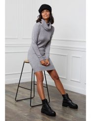Soft Cashmere Sukienka dzianinowa w kolorze szarym rozmiar: 38/40. Szare sukienki Soft Cashmere, bez wzorów, z dzianiny, klasyczne, bez kołnierzyka, bez ramiączek, mini. Za 110.04 zł.