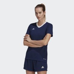 Koszulka piłkarska damska Adidas Entrada 22 Jersey. Niebieskie bluzki Adidas, xl, bez wzorów, z jersey, sportowe, bez kołnierzyka, bez ramiączek. Za 62.00 zł.