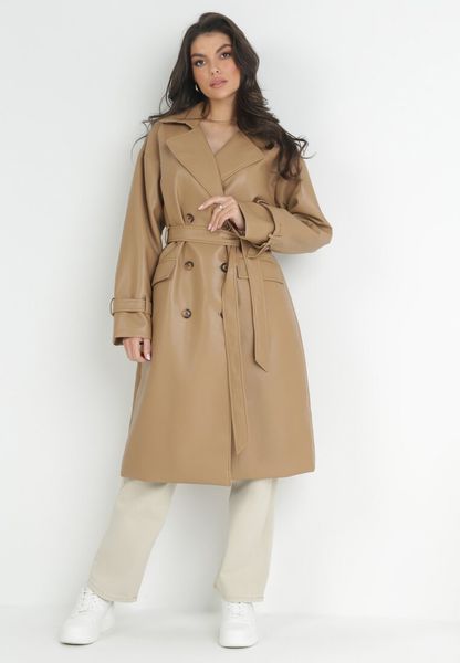 Beżowy Płaszcz z Imitacji Skóry z Dużym Kołnierzem i Paskiem Isatia. Brązowe płaszcze Born2be, na jesień, l, bez wzorów, ze skóry, bez kaptura. Za 179.99 zł.