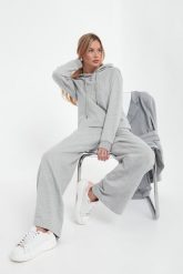 Bluza damska Angora MM. Bluzy MM, xs, bez wzorów, bez kaptura. W wyprzedaży za 735.20 zł.
